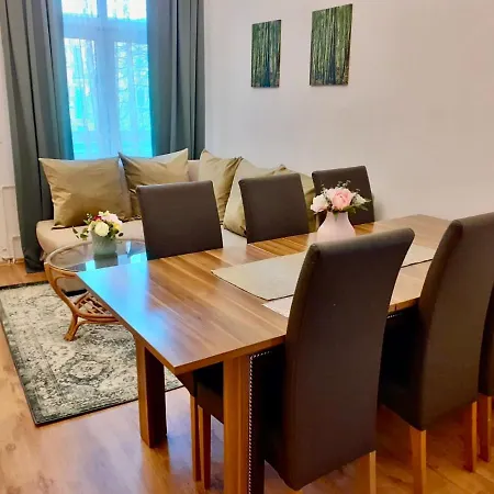 Am Ruppiner Und Fontane Therme * Нойруппин