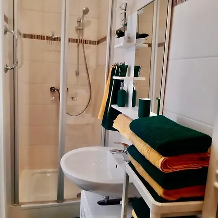 Am Ruppiner Und Fontane Therme Нойруппин