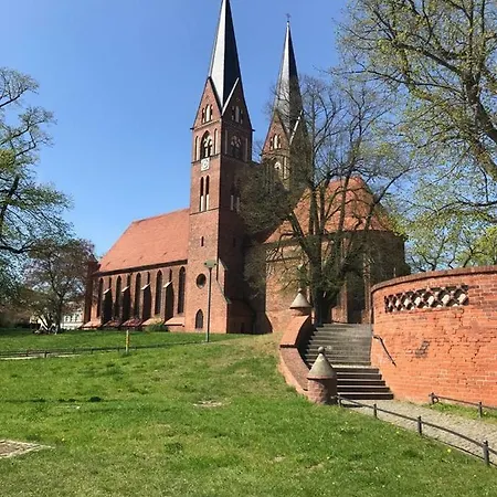 Am Ruppiner Und Fontane Therme Apartment Neuruppin