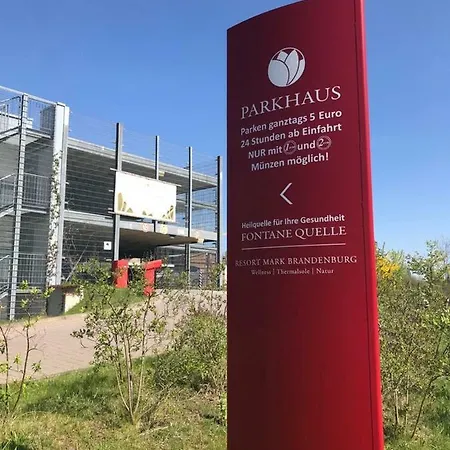 Am Ruppiner Und Fontane Therme شقة نيوروبين