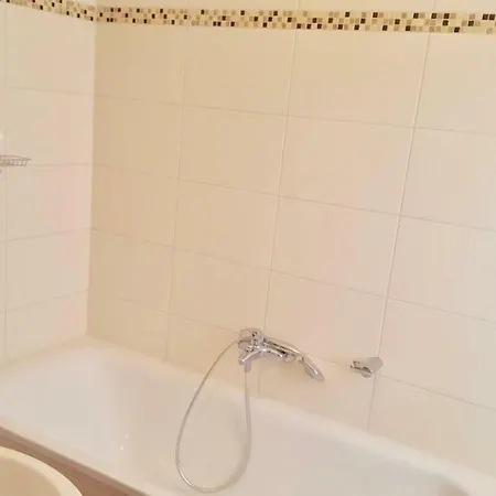 Am Ruppiner Und Fontane Therme Appartement *